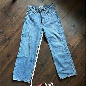 ABERCROMBIE & FITCH The Loose high rise size 26. 100% cotton